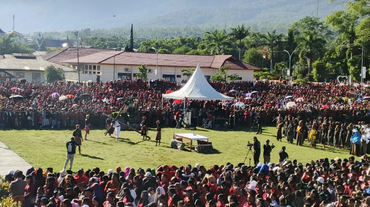 Tablo OMK Cewonikit di Natas Labar Kental Inkulturasi Budaya Manggarai