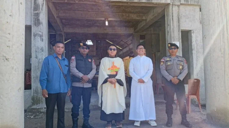 Polres Manggarai Amankan Misa Paskah di Kenda, Ibadah Berlangsung Khidmat