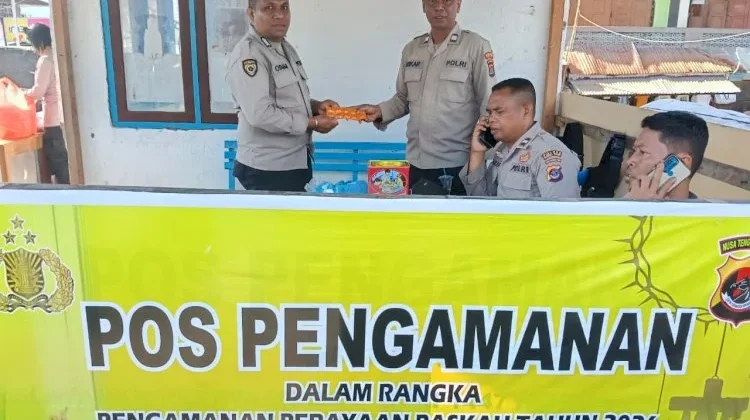 Pastikan Kondisi Prima, Dokkes Polres Flotim Bagikan Vitamin di Pos Pengamanan