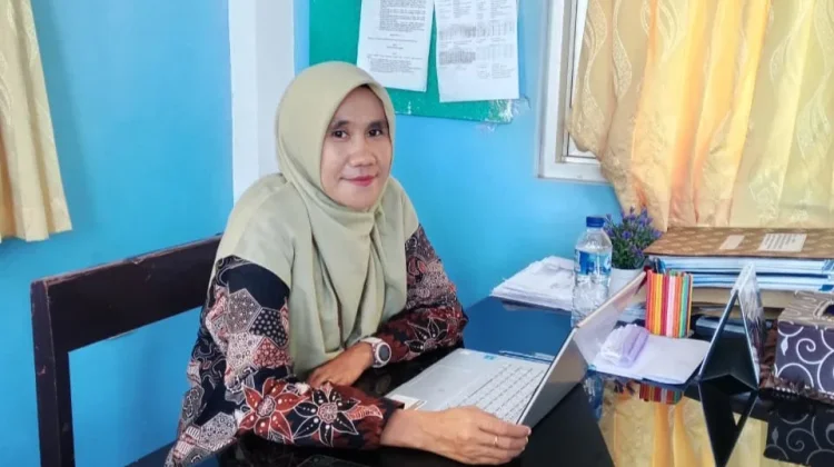 Prodi Sejarah Uniflor Gelar Kemah Ilmiah dan Lawatan Sejarah di Desa Raja