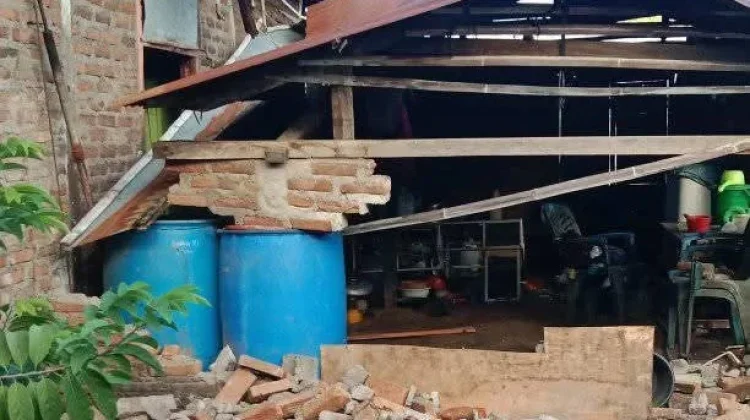 Gempa Guncang Adonara Timur, 90 Rumah Warga Desa Terong Rusak