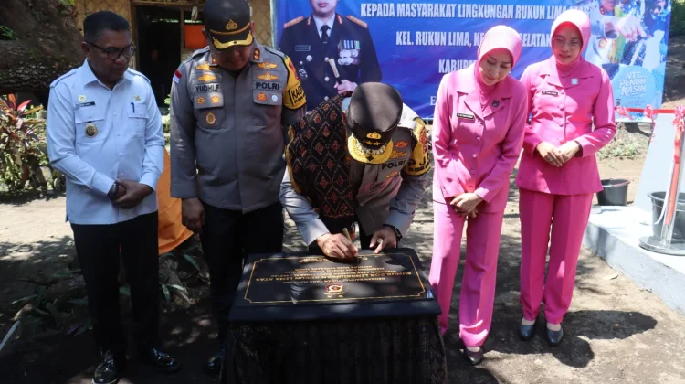 Kapolda NTT Hadirkan Sumur Bor, Warga Rukun Lima Akhirnya Nikmati Air Bersih