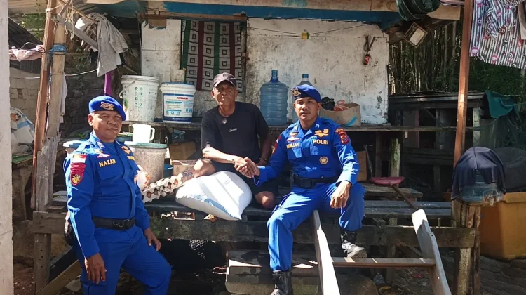 Satpolairud Polres Mabar Tebar Kebaikan lewat Program “Jumat Berkah”