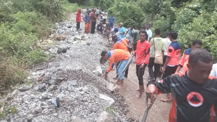 Akses Wolorega-Rejo Mulai Pulih Pascabencana 21 Hari Terisolasi