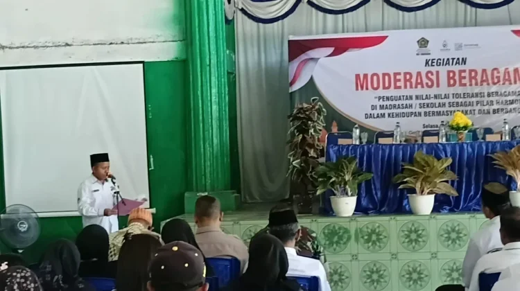 Kemenag Manggarai Gelar Seminar Penguatan Toleransi Beragama di Reo