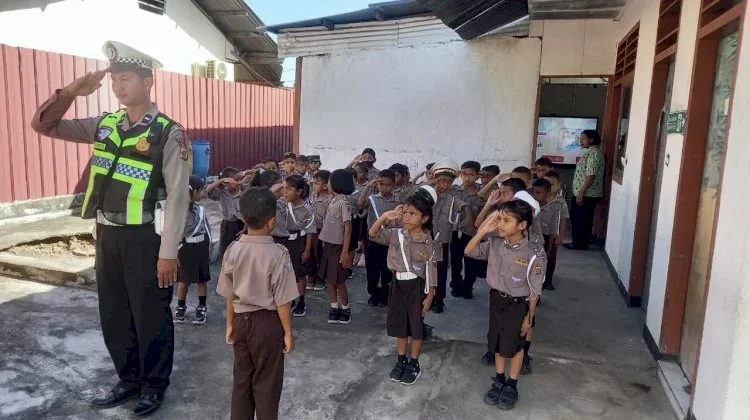 Edukasi Lalu Lintas sejak Dini di Sikka
