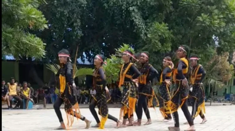 Sanggar Sekolah Hidupkan Kembali Seni Tradisional Daerah