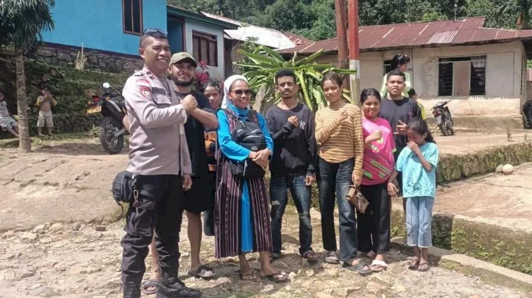 Polisi Adonara Barat Perkuat Kamtibmas lewat Patroli Dialogis