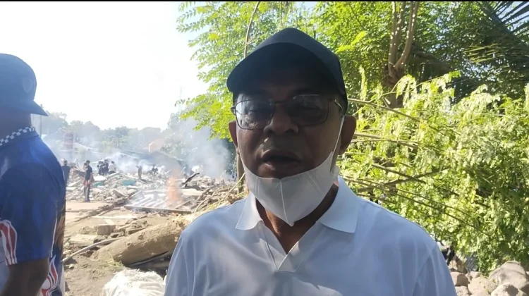 Pemkab Ende Bersihkan Sempadan Pantai Ndao Jadi Ruang Terbuka