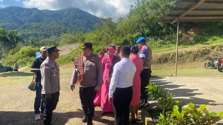 Kapolres Ende Dorong Pelayanan Humanis saat Kunker di Detusoko