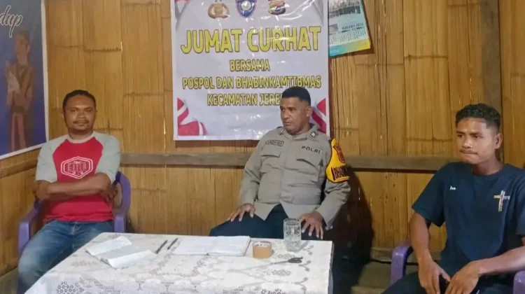 Bhabinkamtibmas Desa Naruwolo Gelar Jumat Curhat, Tampung Aspirasi Warga Niolewa