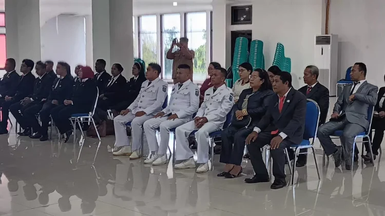 Bupati Sikka Evaluasi WFH, ASN Diminta Disiplin