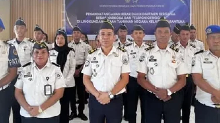Rutan Larantuka Ikrar Bersih Dari Narkoba dan HP Ilegal