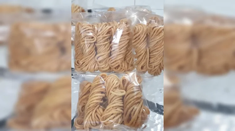 Kisah Inspiratif UMKM Kue Tali Bertahan sejak 1997
