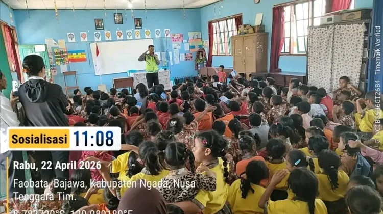 Sat Lantas Polres Ngada Gelar Sosialisasi Tertib Berlalu Lintas di SDI Bobou