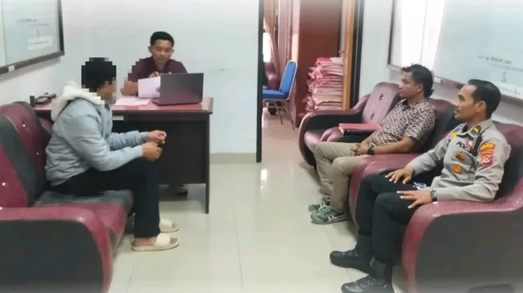 Polres Ngada Limpahkan Tersangka dan Barang Bukti Kasus Penyalahgunaan Data Diri