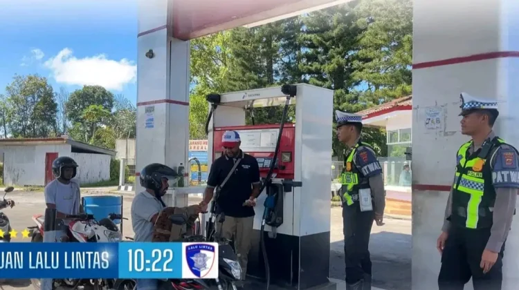 Satlantas Polres Ngada Laksanakan Patroli SPBU, Pastikan Ketersediaan BBM