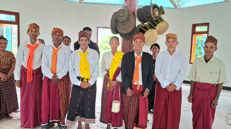 PLN UIP Nusra Bangun Rumah Adat Gonggor, Perkuat Ikatan Kultural Masyarakat
