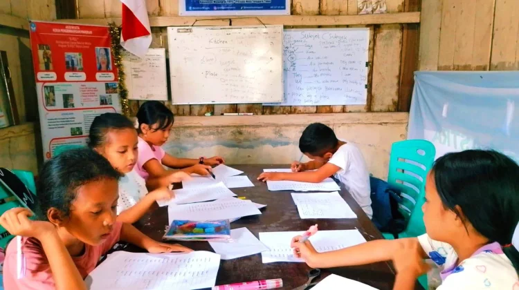 Taman Baca di Borong Mulai Ubah Kebiasaan Anak
