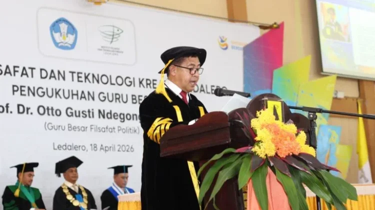 Dikukuhkan, Guru Besar Otto Gusti Tegaskan Kekuasaan Berpihak pada Pinggiran