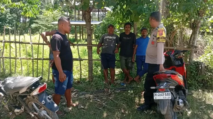 Bhabinkamtibmas Riung Intensifkan Patroli Desa