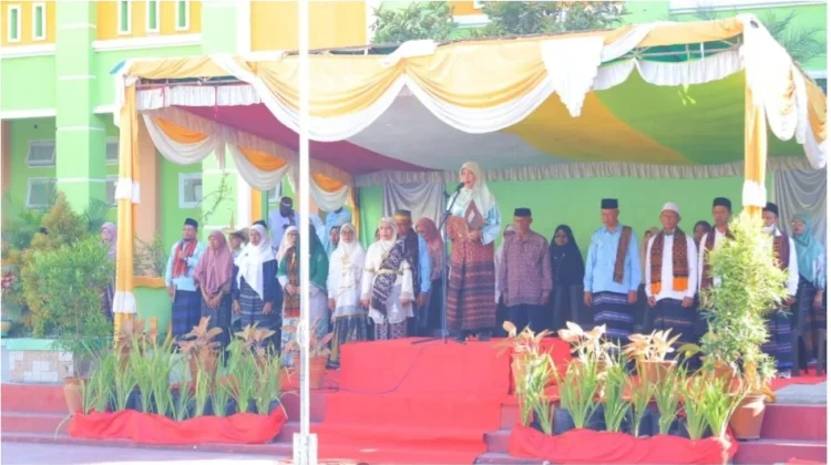 Hardiknas 2026 di MIN 1 Ende, Upacara Adat Sarat Pesan Pendidikan