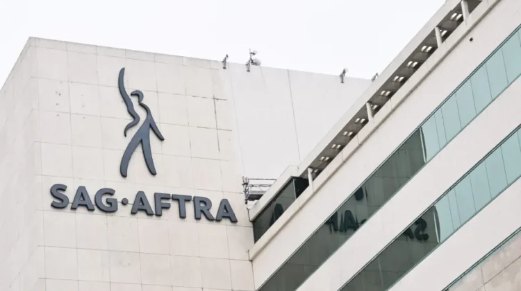 SAG-AFTRA dan AMPTP Capai Kesepakatan Kontrak Baru Demi Stabilitas Industri Film