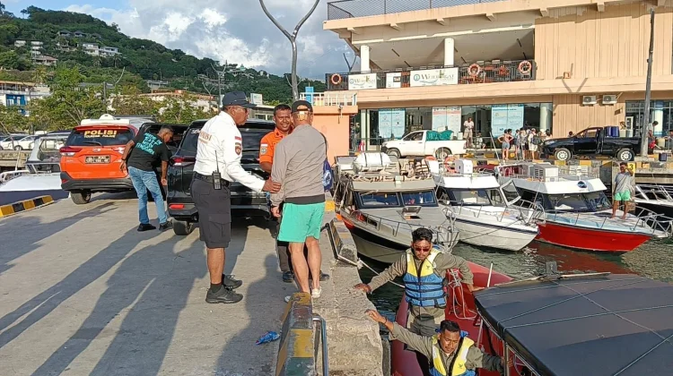 PHC Bantu Tim SAR Gabungan Evakuasi Wisatawan Tiongkok Cedera di Pulau Langkoi