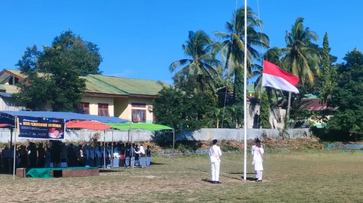 Hardiknas di Reok Berlangsung Khidmat, Perkuat Kolaborasi Pendidikan
