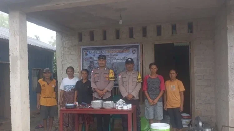 Bhabinkamtibmas Polsek Lelak Gelar Aksi Sosial "Sabtu Tulis" di Desa Lentang