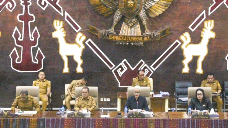 Rapat Paripurna DPRD NTT Tetapkan Rekomendasi LKPJ Gubernur TA 2025