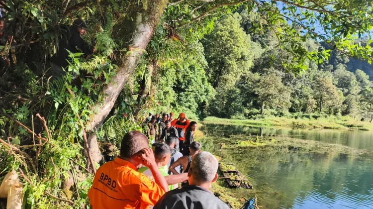 Tim SAR Gabungan Lanjutkan Pencarian Anak Tenggelam di Danau Ranamese