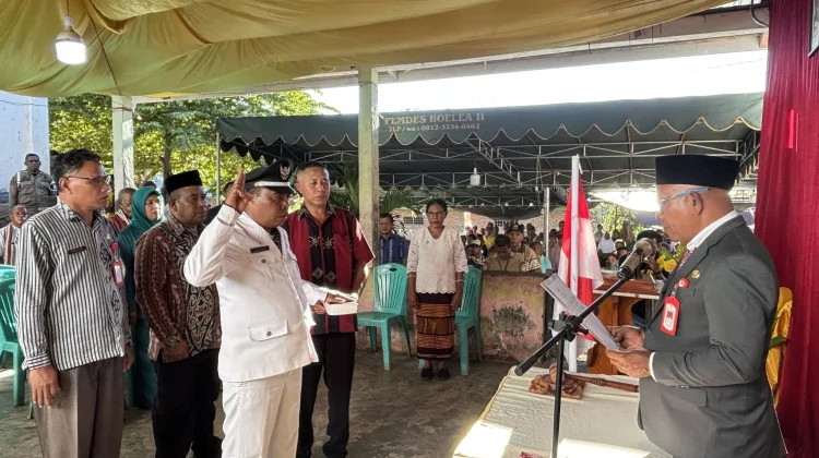 Bupati Lembata Lantik Penjabat Kades Leuwayan