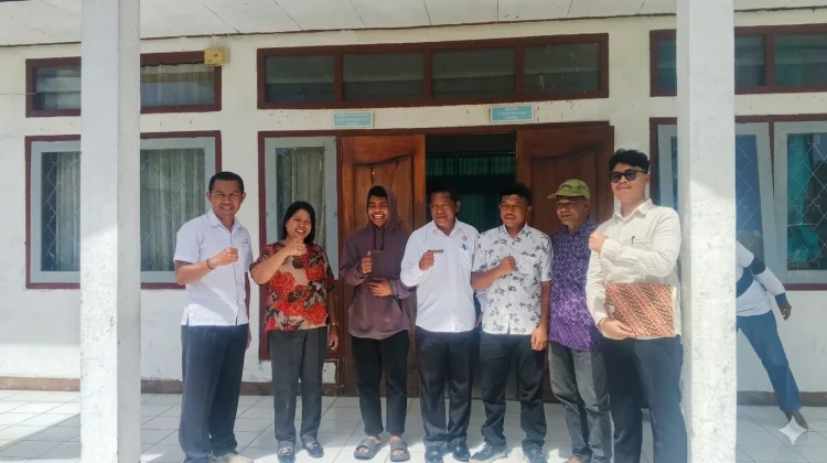 Dinsos Manggarai Kirim Dua Penyandang Tuna Netra untuk Ikut Pendidikan di Kupang
