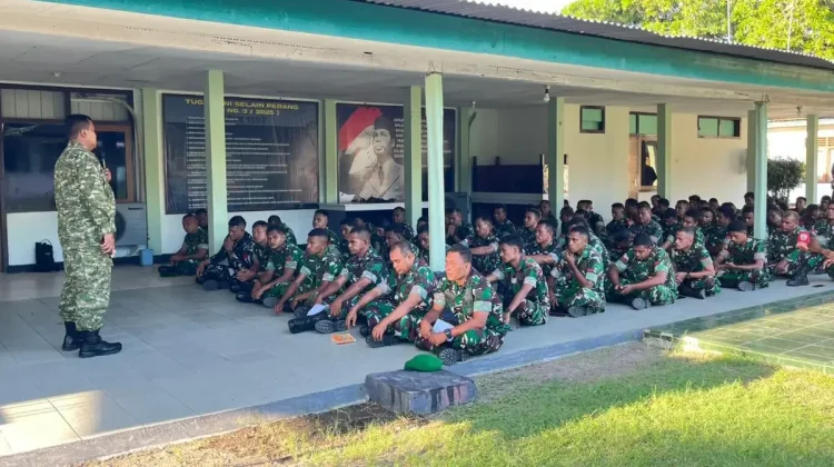 Dandim Sikka Tekankan Disiplin dan Profesionalisme Prajurit