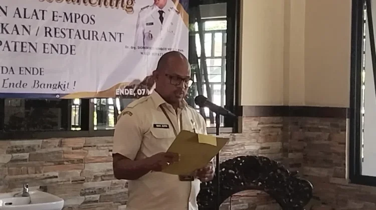 Bapenda Ende Pasang E-MPOS di Rumah Makan