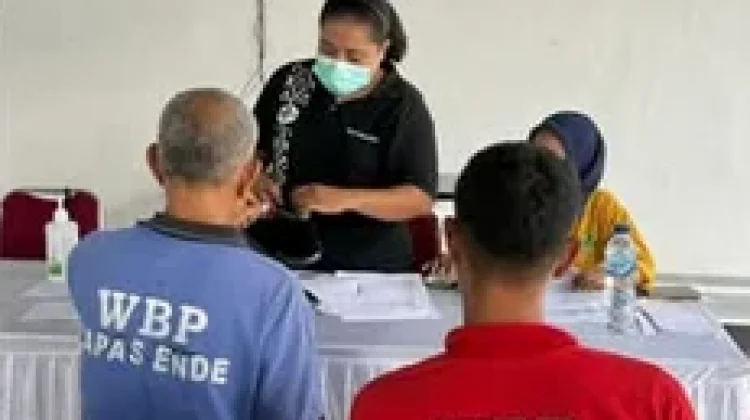 Lapas Ende Periksa Kesehatan Warga Binaan Bersama Puskesmas Onekore