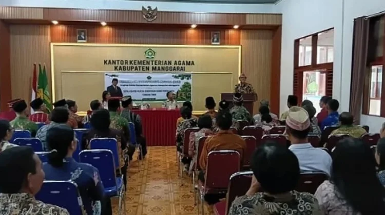 Kakanwil Kemenag NTT Dorong ASN Manggarai Bekerja Profesional dan Humanis