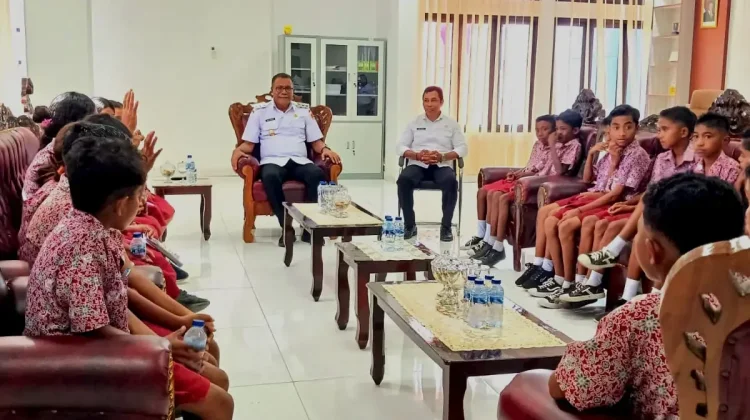 Tur Literasi Siswa Sikka Perluas Jaringan Akses Pembelajaran