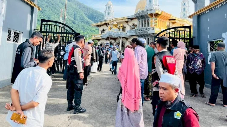 Polres Flotim Amankan Keberangkatan Jemaah Haji 2026