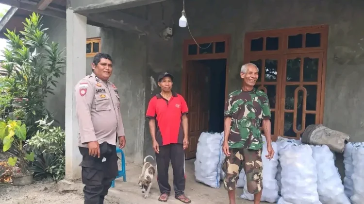 Bhabinkamtibmas Nginamanu Intensifkan Patroli dan Sambang Warga