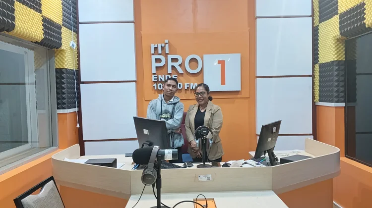 Mahasiswa Uniflor Diajak Berani Berkarya Melalui Dunia Jurnalistik
