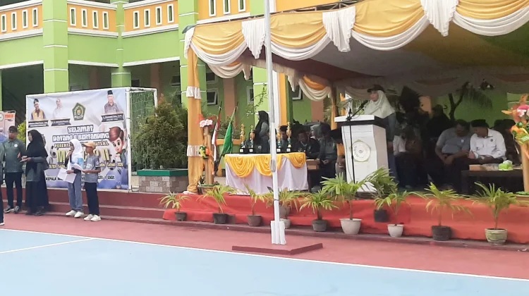Dari Lapangan MIN 1 Ende, Kemenag Ajak Guru dan Orang Tua Jaga Sportivitas