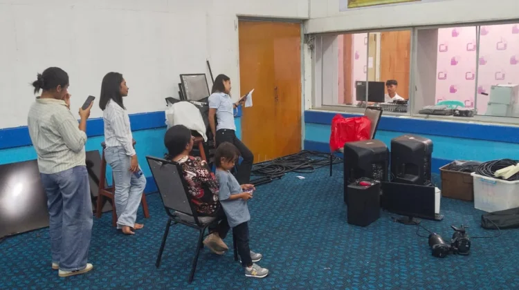 RRI Ende dan Teater Sandal Jepit Uniflor Produksi Mini Drama Keindonesiaan