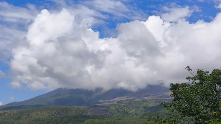 Gunung Lewotobi Laki-laki Naik Status Siaga, Aktivitas Magma Terus Menguat