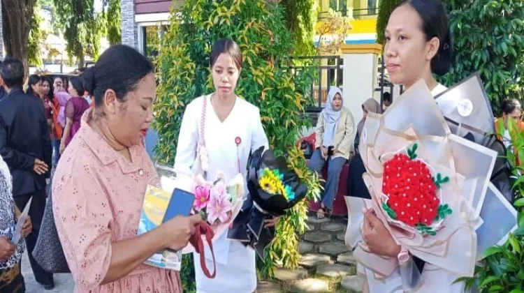 Mahasiswi Unipa Biayai Kuliah dari Bisnis Buket