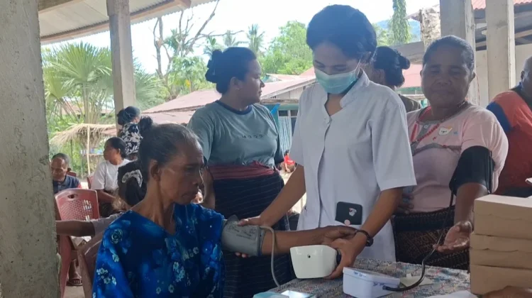 TMMD Ke-128, Kodim 1602 Ende Gelar Pengobatan Massal di Desa Fata Atu Timur