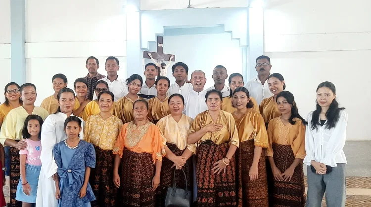 Elfrida dan Semangat Generasi Muda dalam Pelayanan Koor Gereja Mbomba