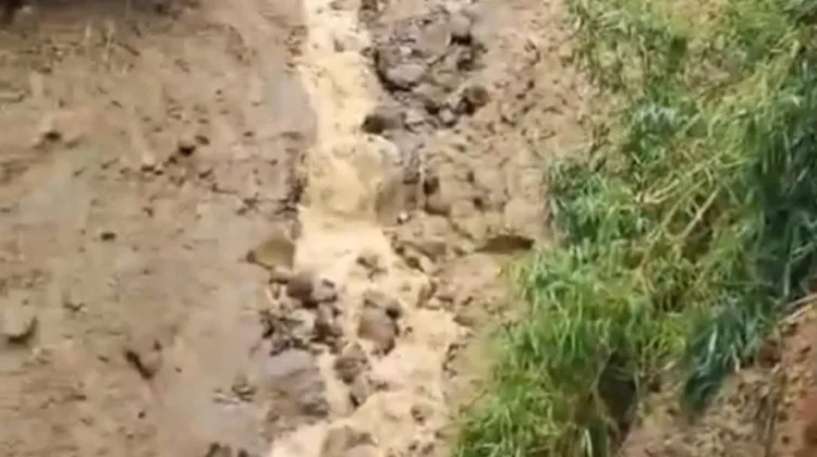 Wisata Wae Rebo Ditutup sementara akibat Longsor di Jalur Trekking
