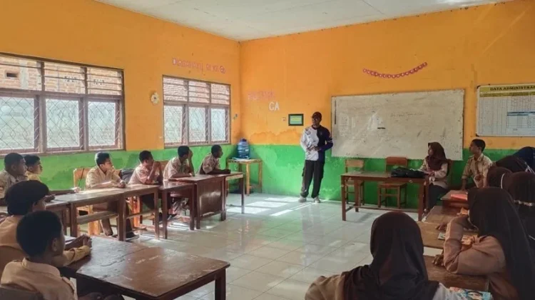 MTsN 2 Lembata Perkuat Literasi dan Kepedulian Lingkungan